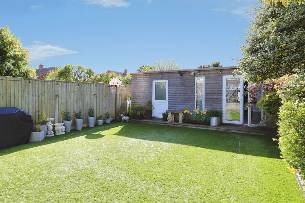 Additional image 25 of 4 bed semi-detached house for saleBruce Road, Kidderminster DY10