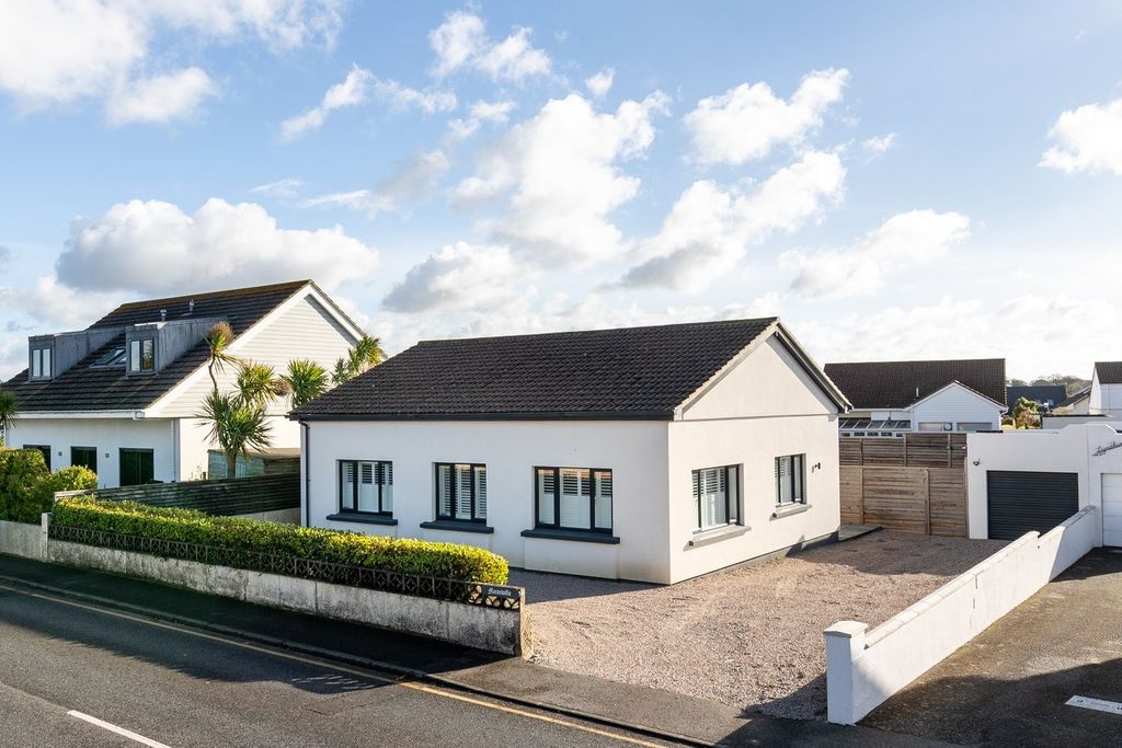 Property photo 1 of 25