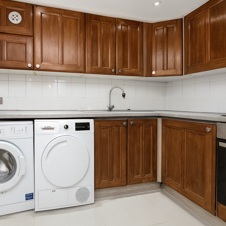 Property photo 3 of 5 Kitchen