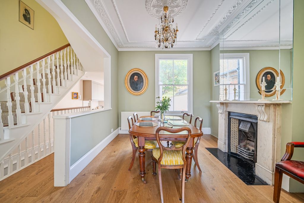 Property photo 3 of 21 Rylston Road