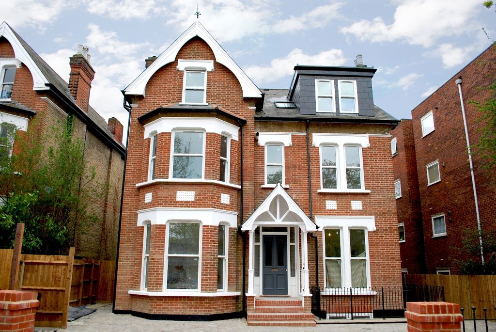 Property photo 1 of 8 Externallll