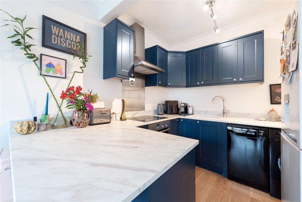 Property photo 2 of 9 Picture No. 04