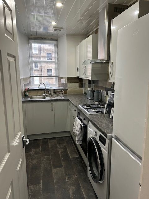 Property photo 3 of 8 Photo 3