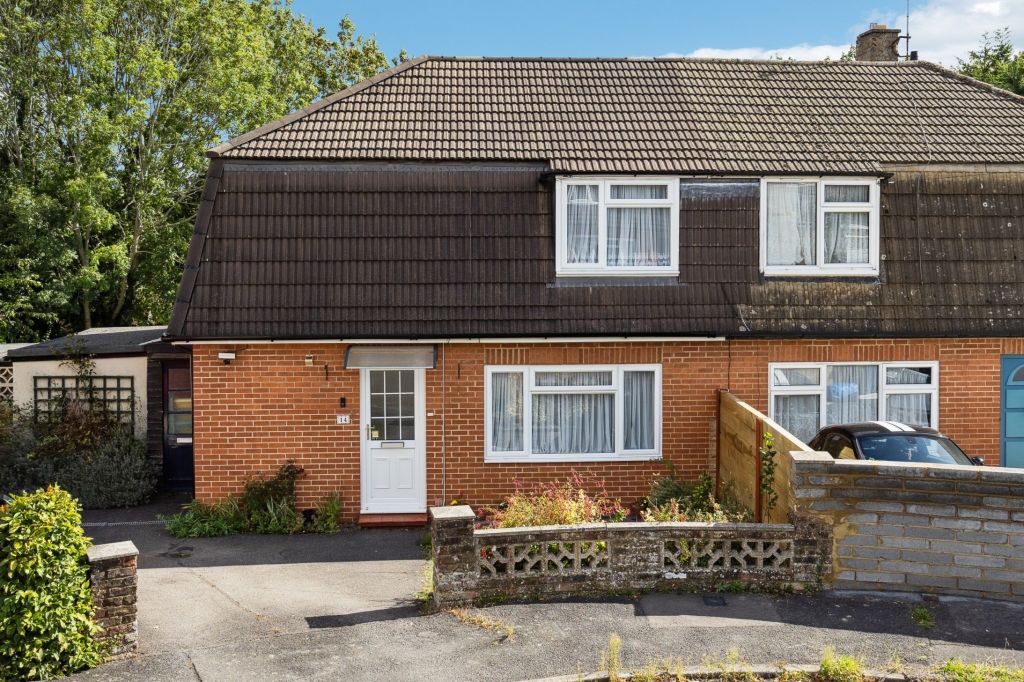 Property photo 1 of 12
