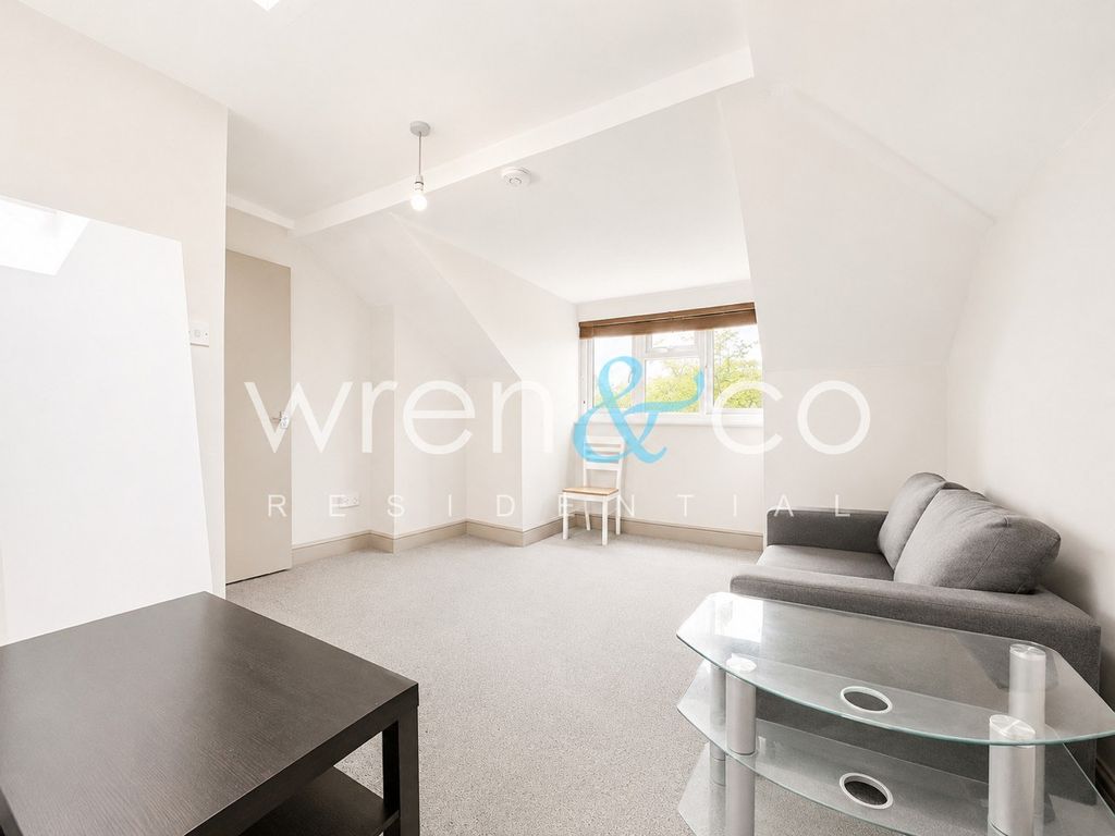 Property photo 3 of 11 Gallery