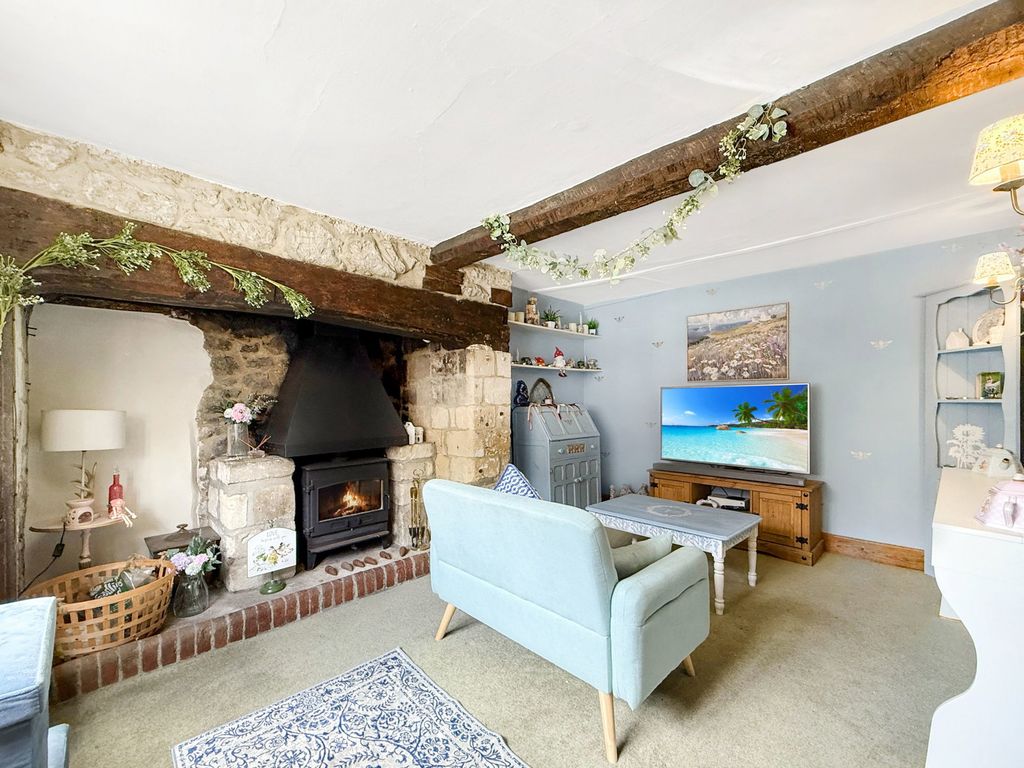 Property photo 3 of 37