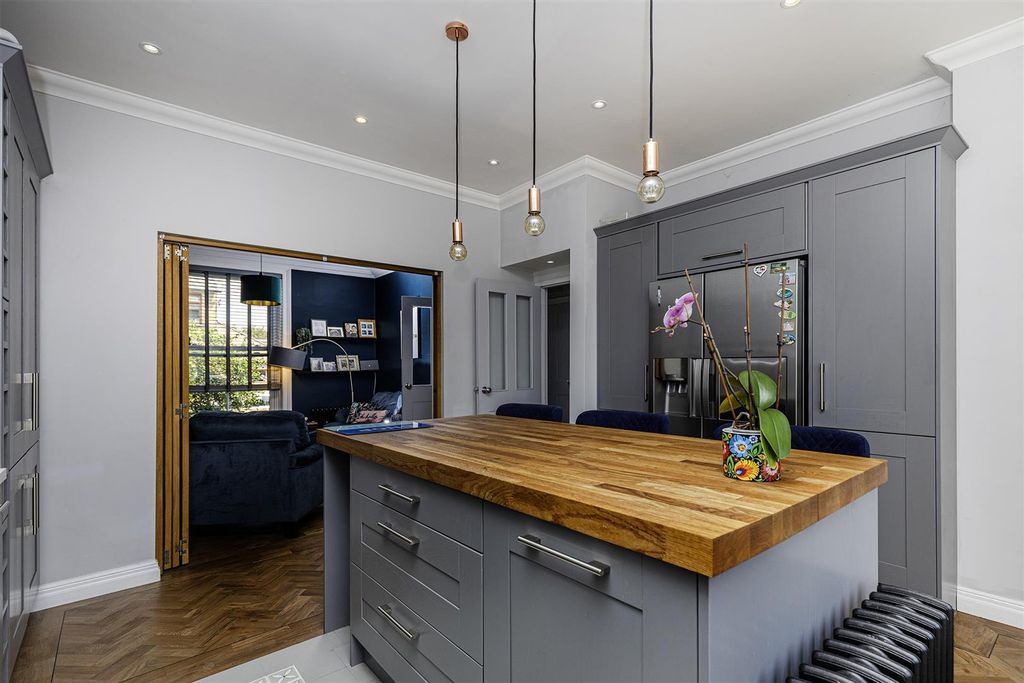 Property photo 3 of 53 Breakfast Kitchen