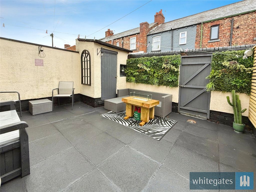 Property photo 2 of 30 Picture No. 31