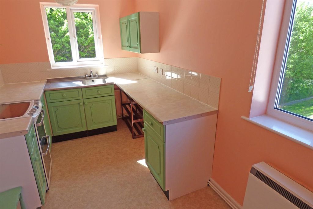 Property photo 3 of 7