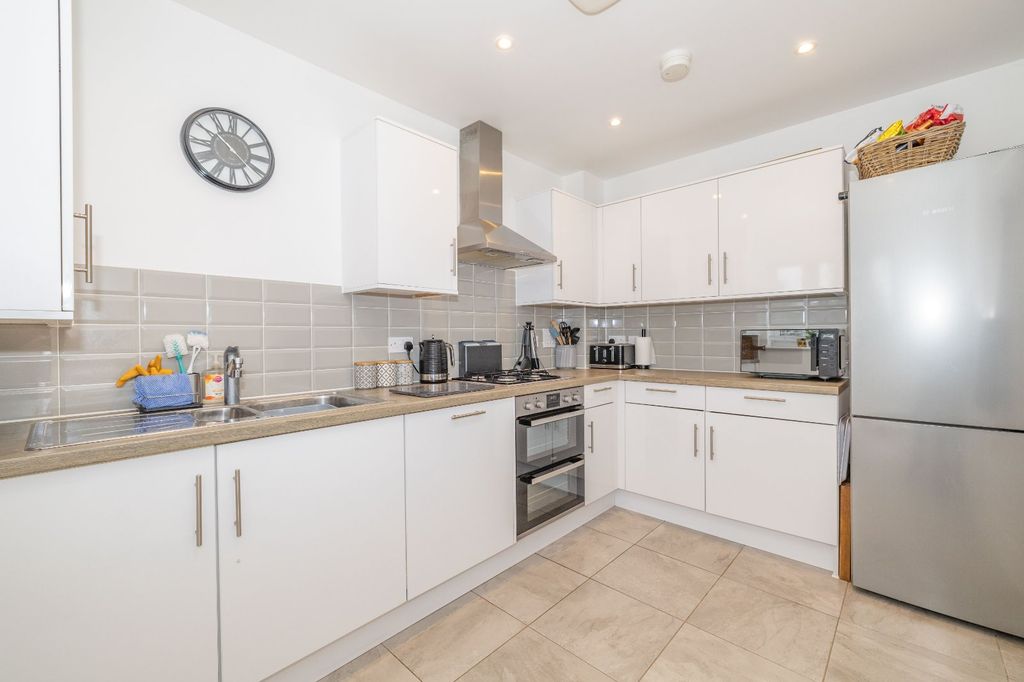 Property photo 3 of 11 Picture 3