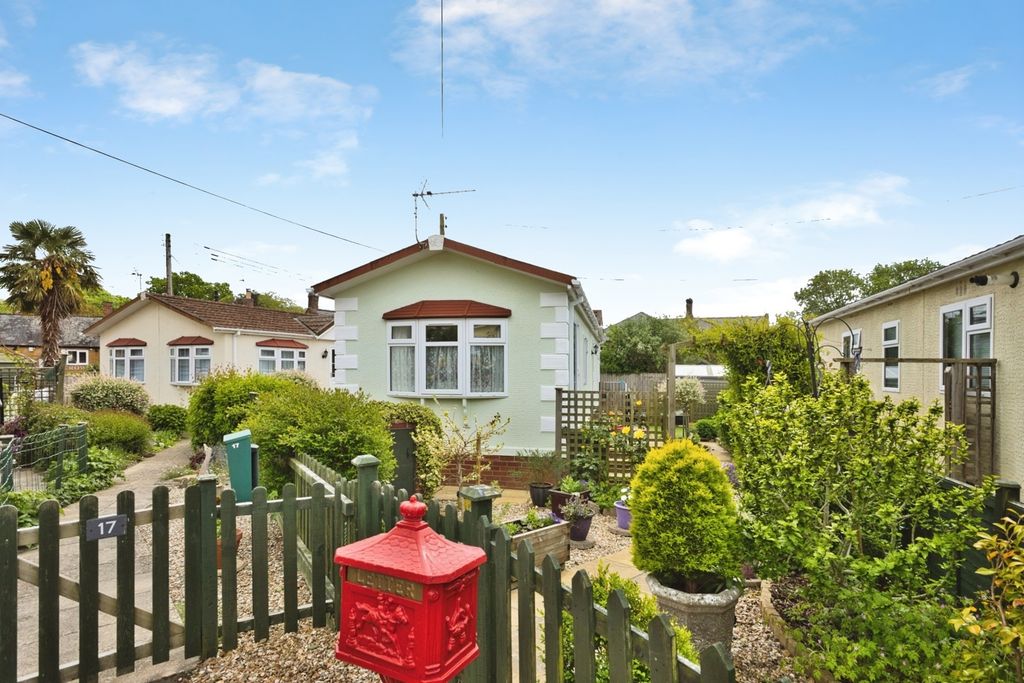 Property photo 1 of 19 Pbox-Img.Jpg