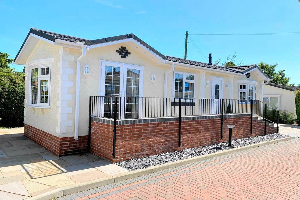 Property photo 1 of 10