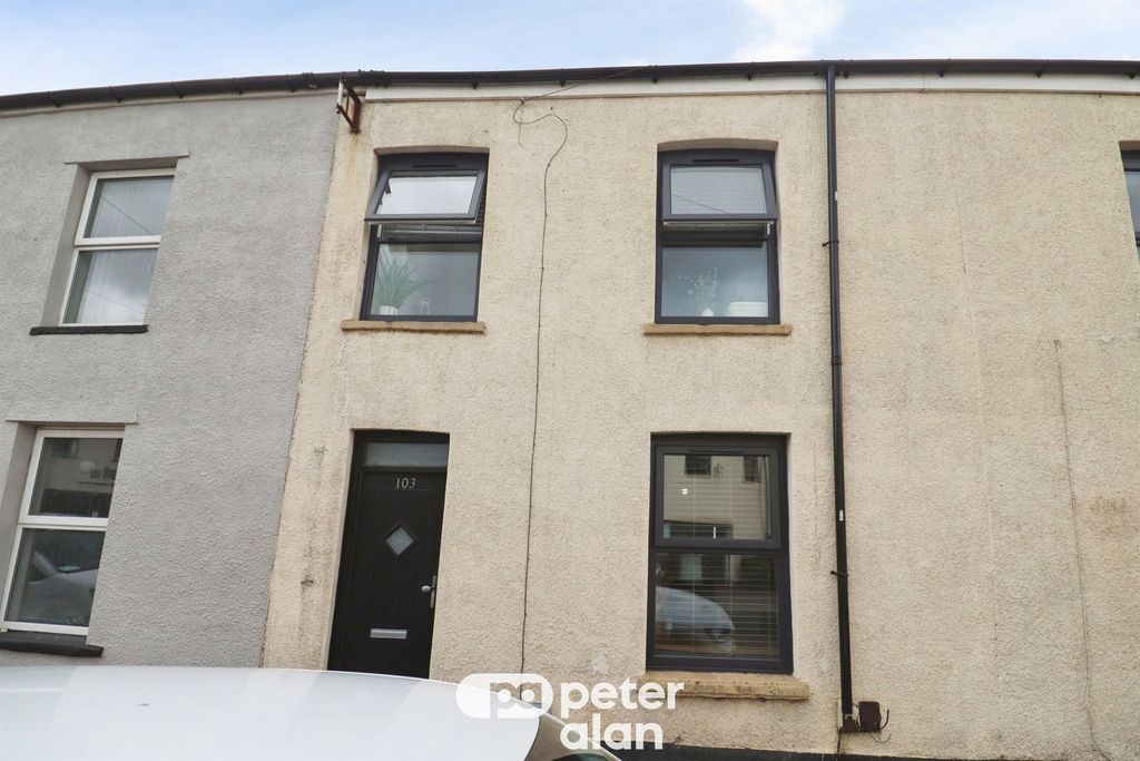 Property photo 1 of 29