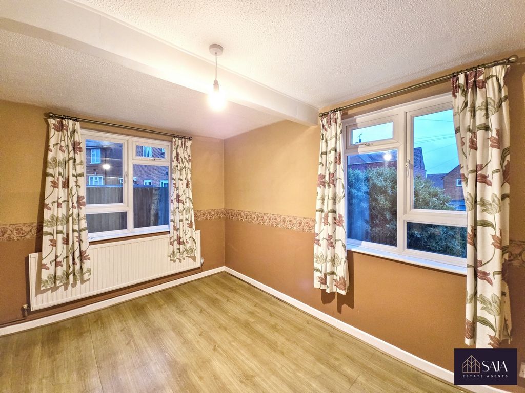 Property photo 3 of 10 Photo 9