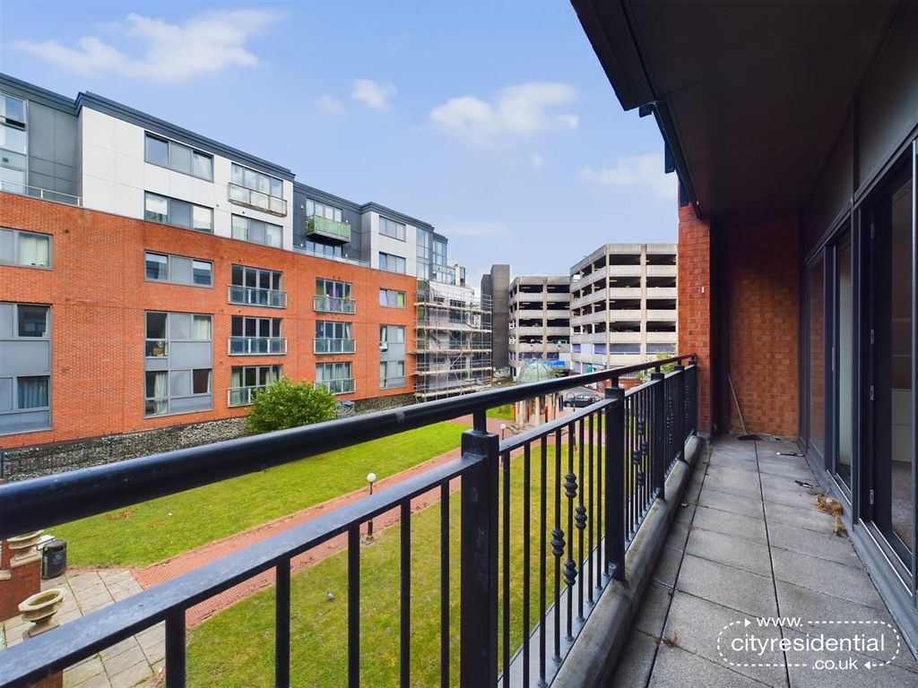 Property photo 3 of 13 Ydced7Io30i-Ilbu-Ewxww.Jpg