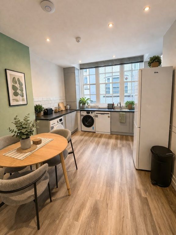 Property photo 2 of 14 9689218.Png