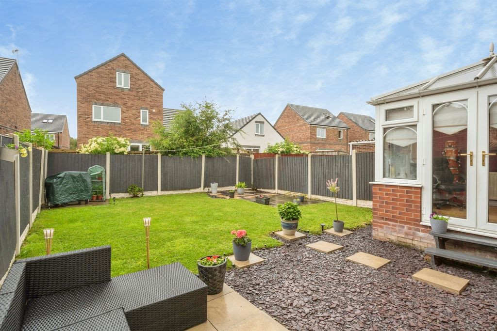 Property photo 2 of 14