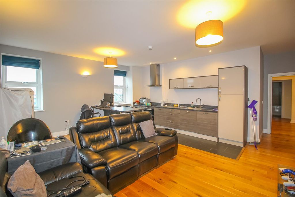 Property photo 2 of 15 Img_1293.Jpg