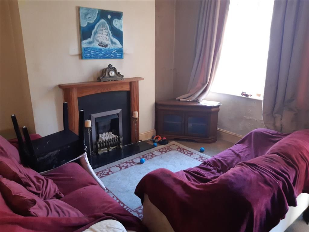 Property photo 2 of 11