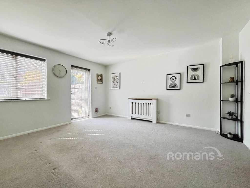 Property photo 2 of 10 Pbox-Img.Jpg