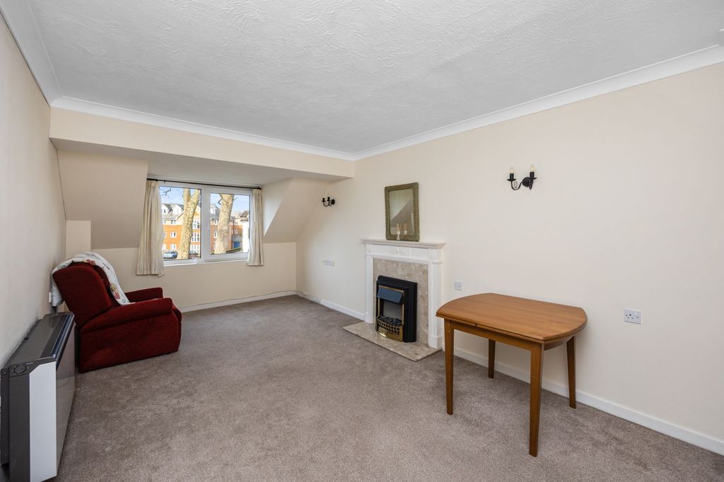 Property photo 2 of 13