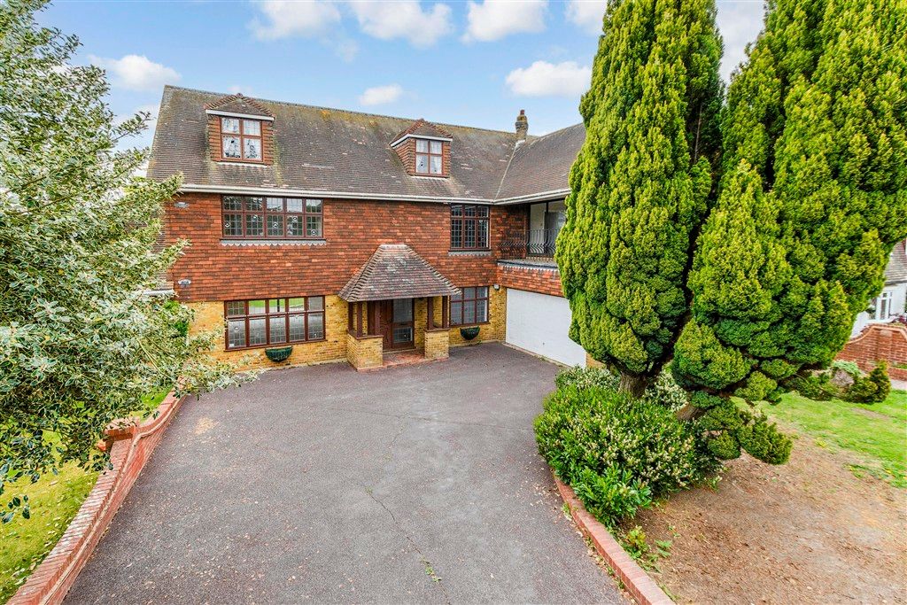 Property photo 1 of 18 External (Web)