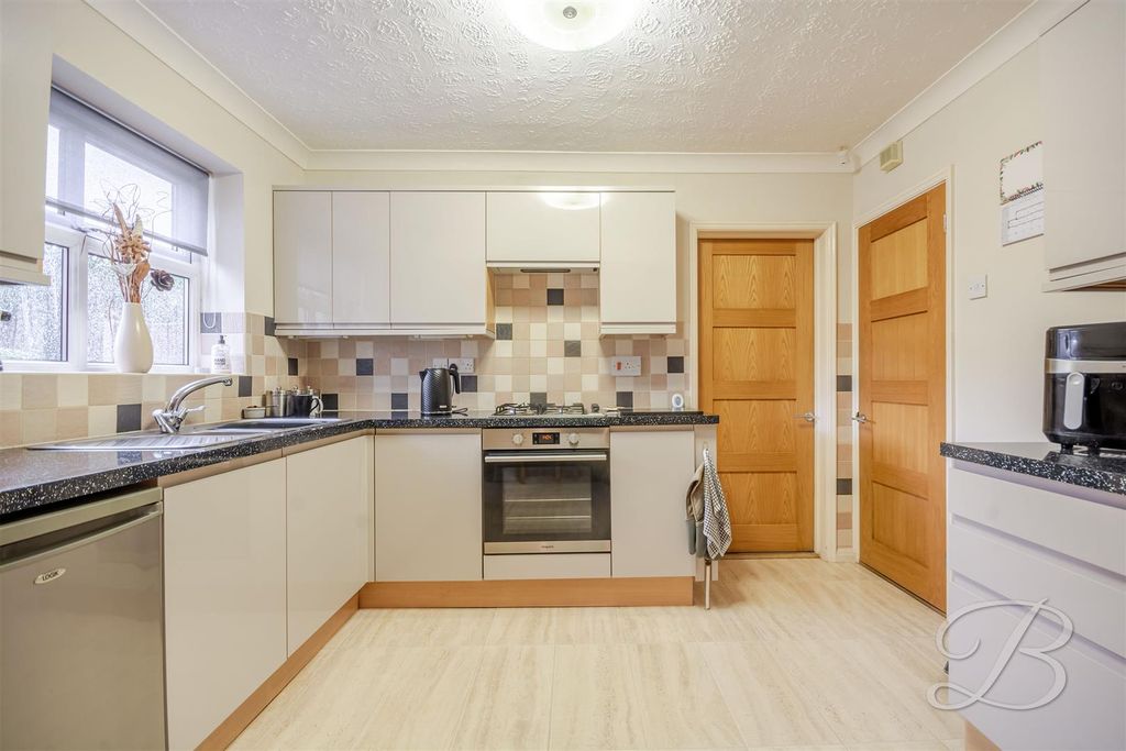 Property photo 3 of 32 Ccltd-12.Jpg