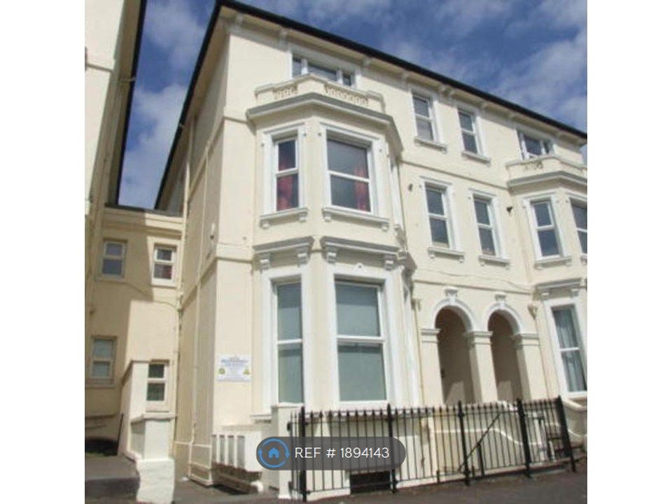 Property photo 2 of 7 Outside