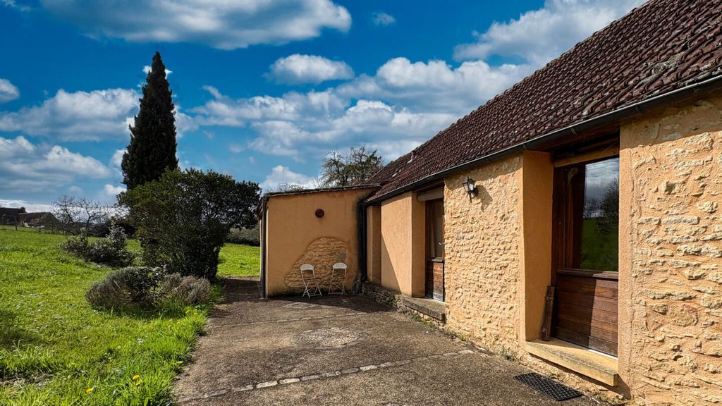 Property photo 2 of 17 Photo 2