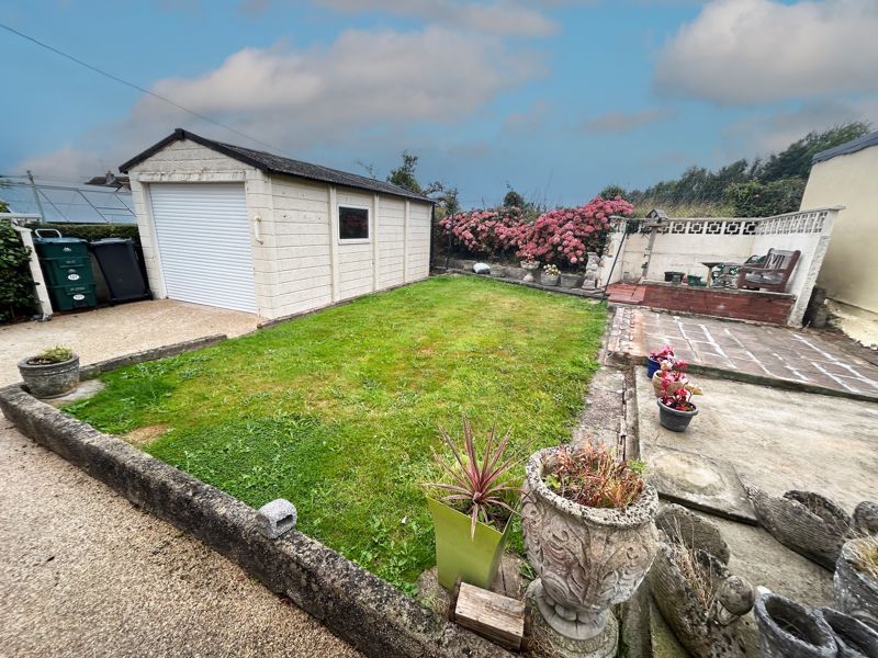 Property photo 2 of 16 Photo 13