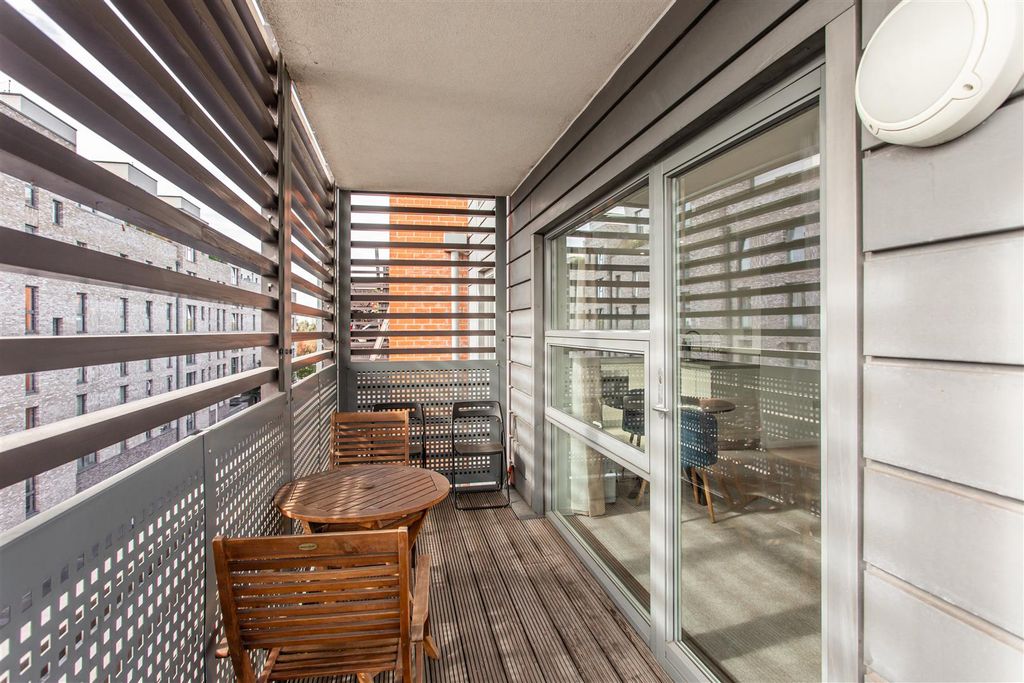 Property photo 3 of 14 Balcony