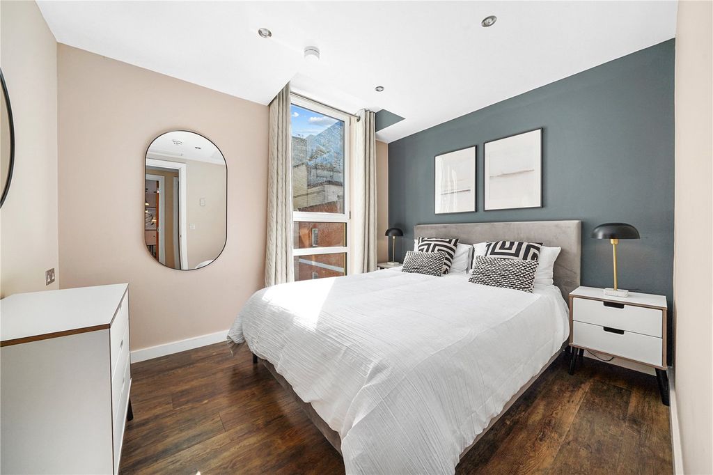 Property photo 3 of 11 Picture No. 16