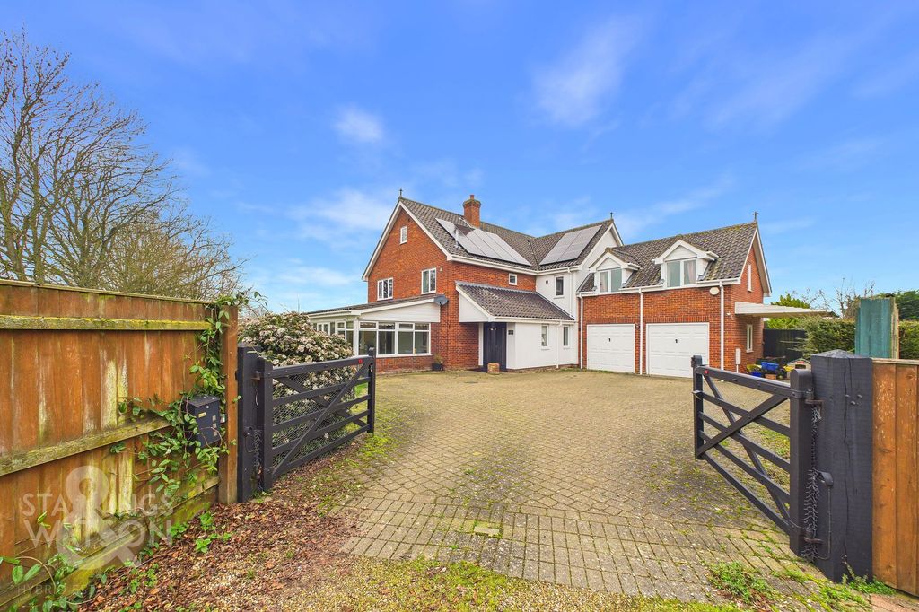 Property photo 3 of 41