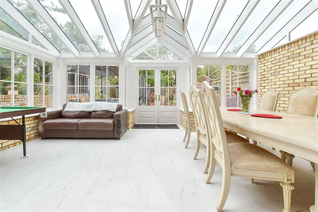 Property photo 3 of 15 Conservatory