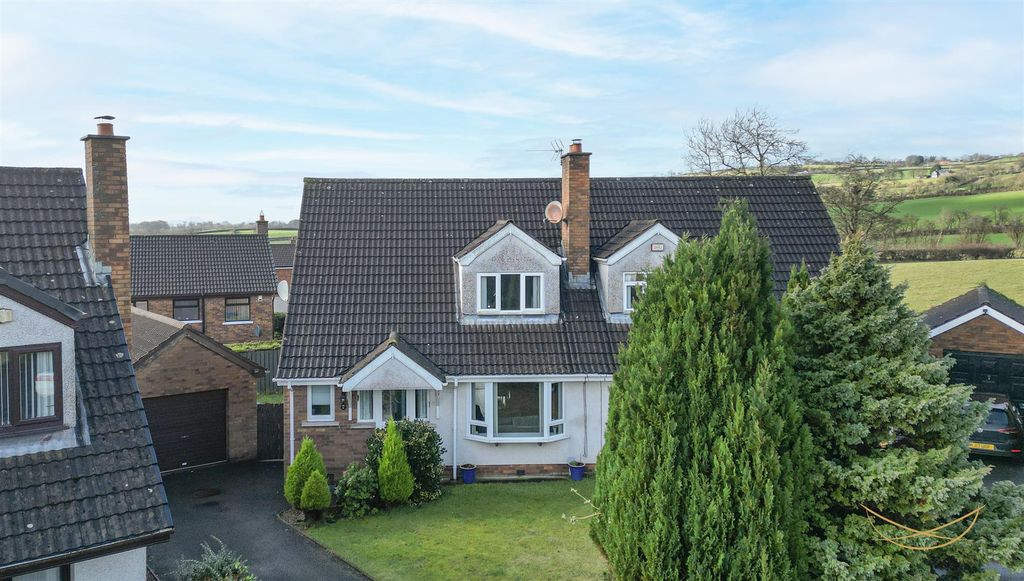 Property photo 2 of 35 Dhp-2.Jpg