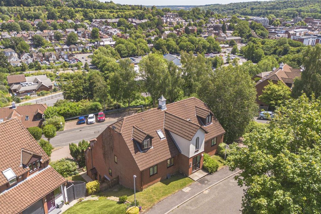 Property photo 1 of 13
