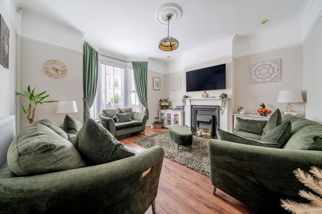 Property photo 3 of 12 1-69Dcbee9416A8-1440398-14-69d959A567d7B-1.Jpg