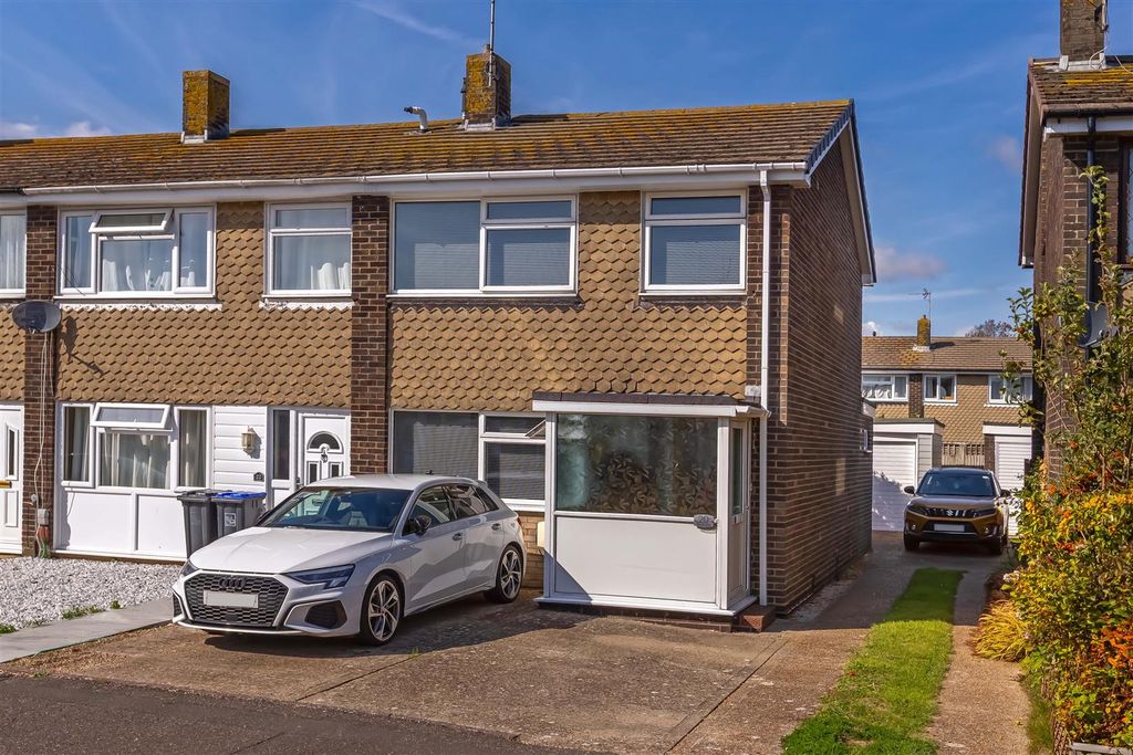 Property photo 1 of 14 Kipling Ave_18.Jpg