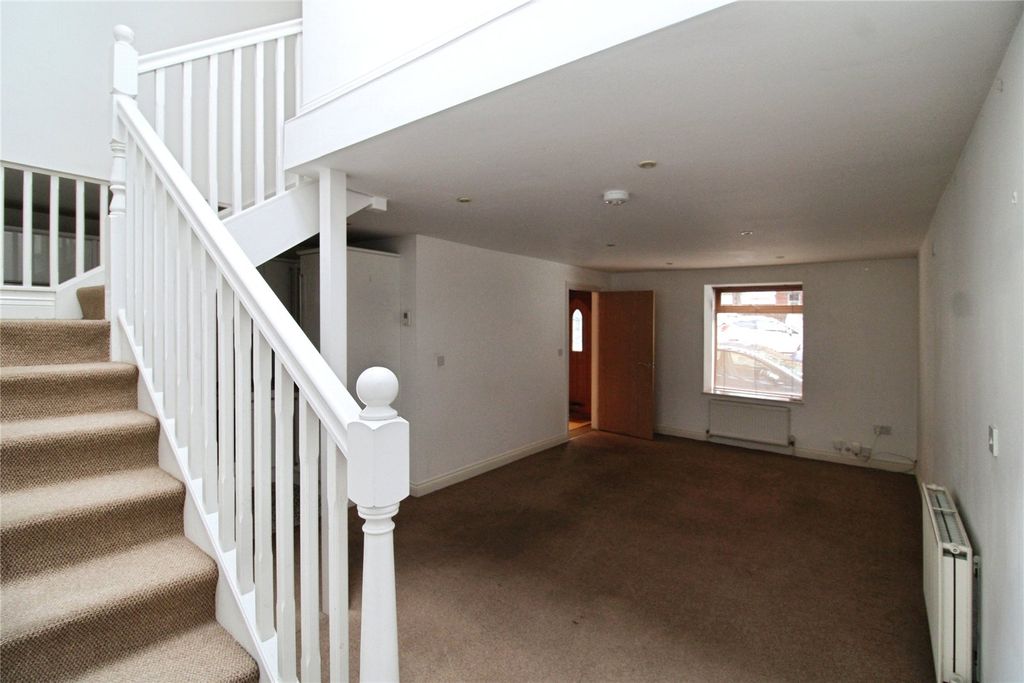 Property photo 3 of 14 Picture No. 06