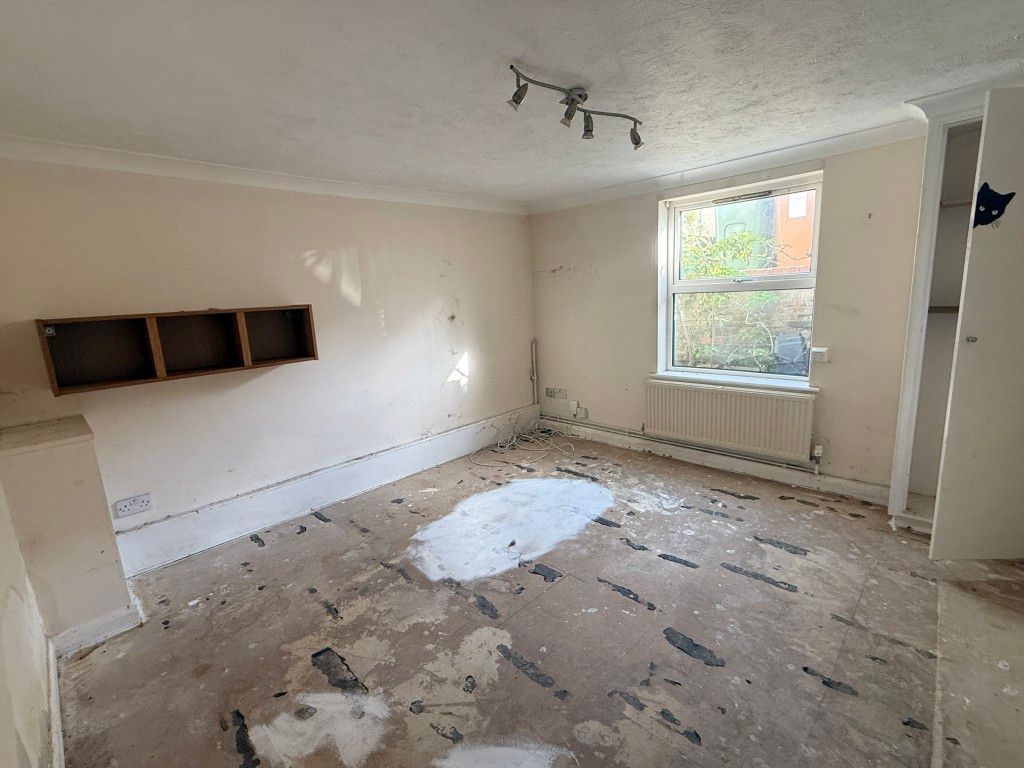 Property photo 3 of 5 Living Room In Flat In Need Of Improvement