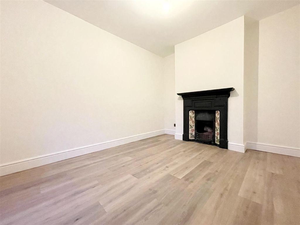 Property photo 2 of 14 Img_E0567.Jpg
