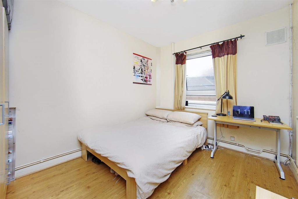 Property photo 2 of 8