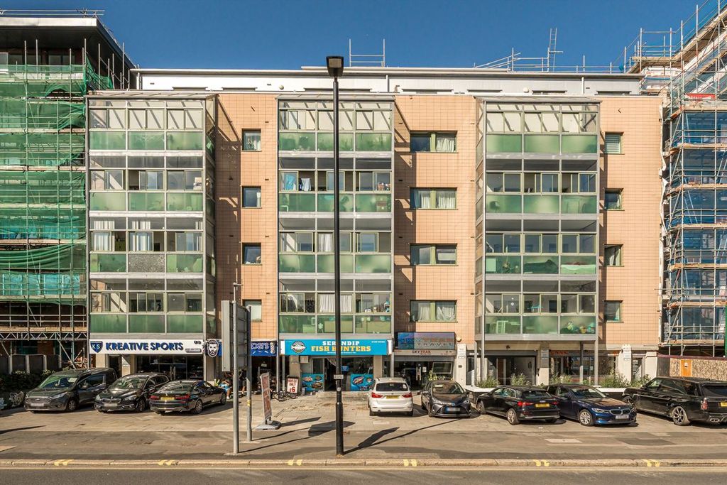 Property photo 1 of 8