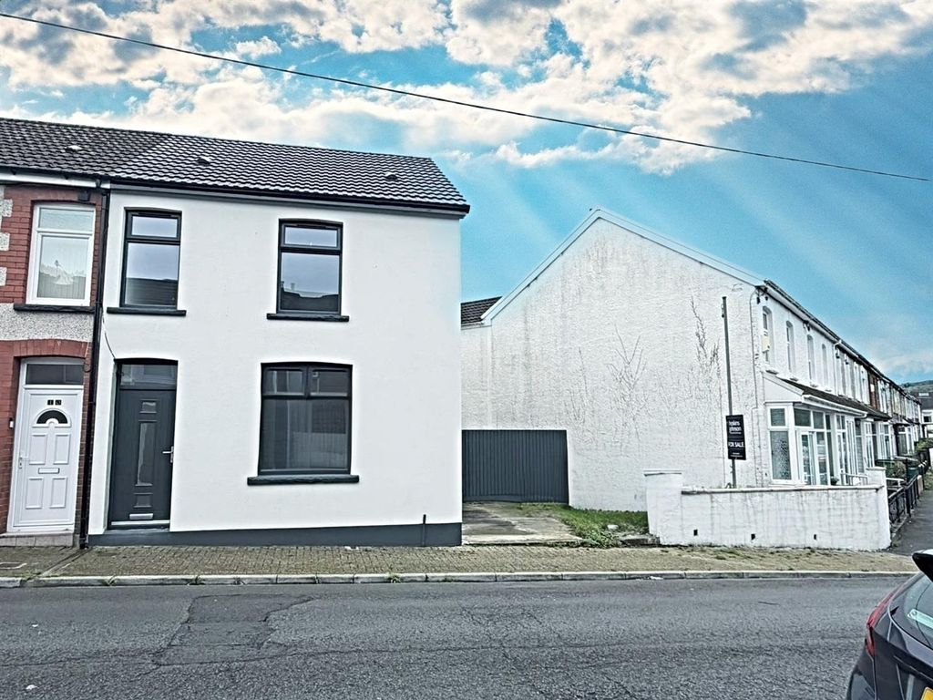 Property photo 1 of 19 228d8F97-86d4-419B-858c-d35d9E2720c2.Jpg