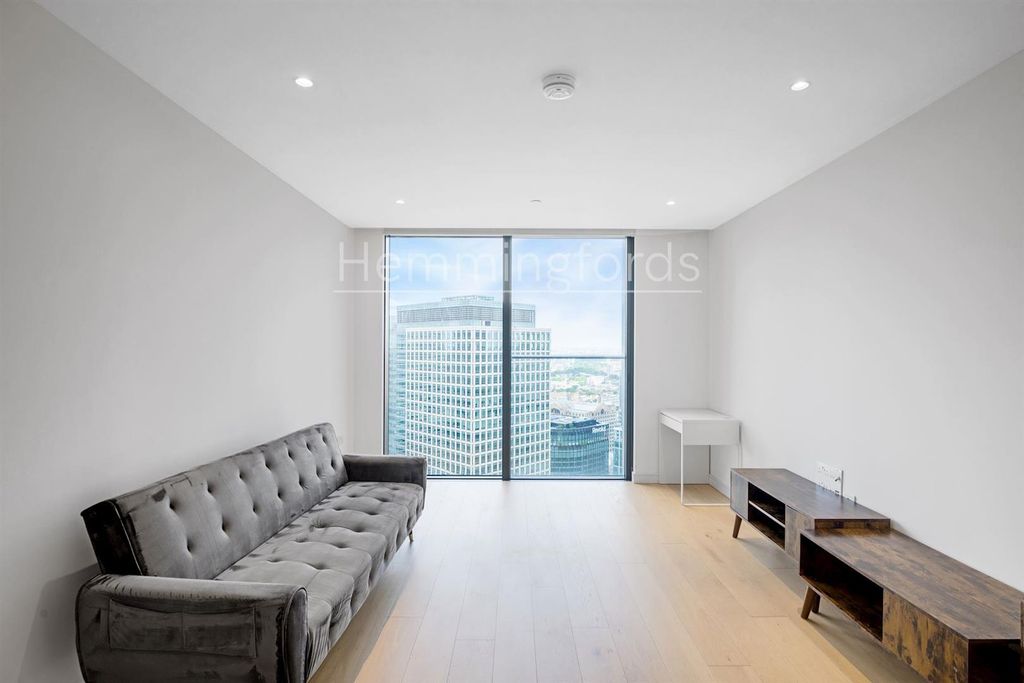 Property photo 1 of 14 02-A93183219-Hmf-Jj-Hampton Tower-2-Medium.Jpg