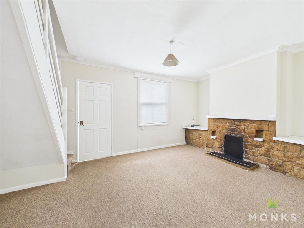 Property photo 2 of 9 Cam01420G0-Pr0946-Still003.Jpg