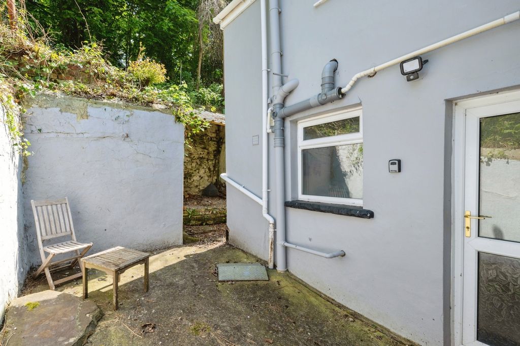 Property photo 3 of 20 Pbox-Img.Jpg