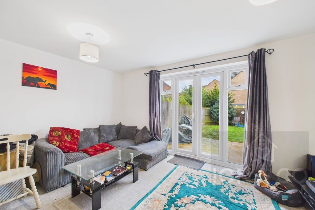 Property photo 3 of 8