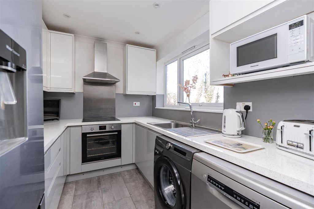 Property photo 2 of 15 Kitchen