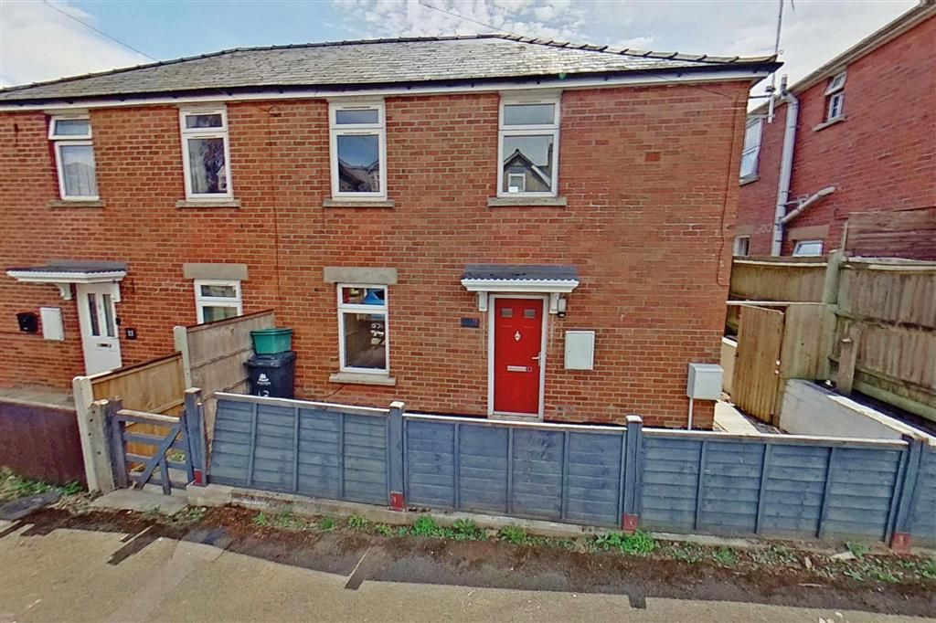 Property photo 1 of 5